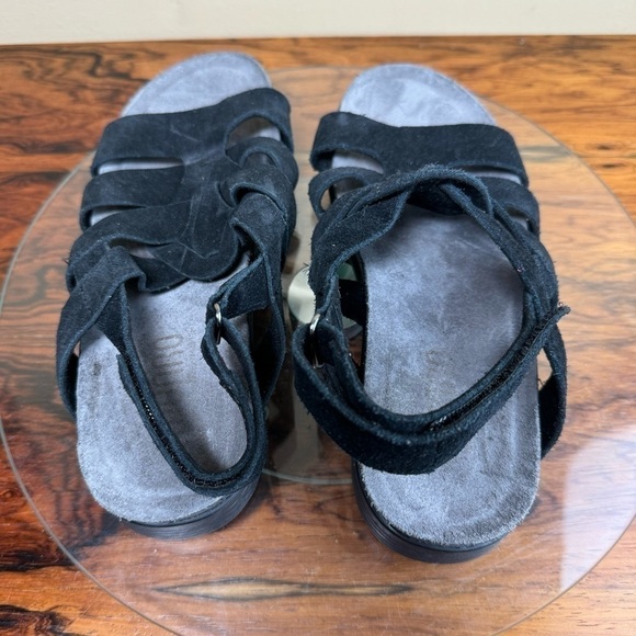 Munro Corine Sandals in black leather suede - Picture 10 of 15